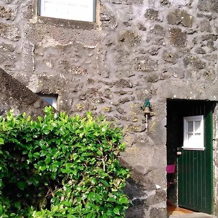 In Prainha, Pico, Azores-formerly Tui Prainha de Cima